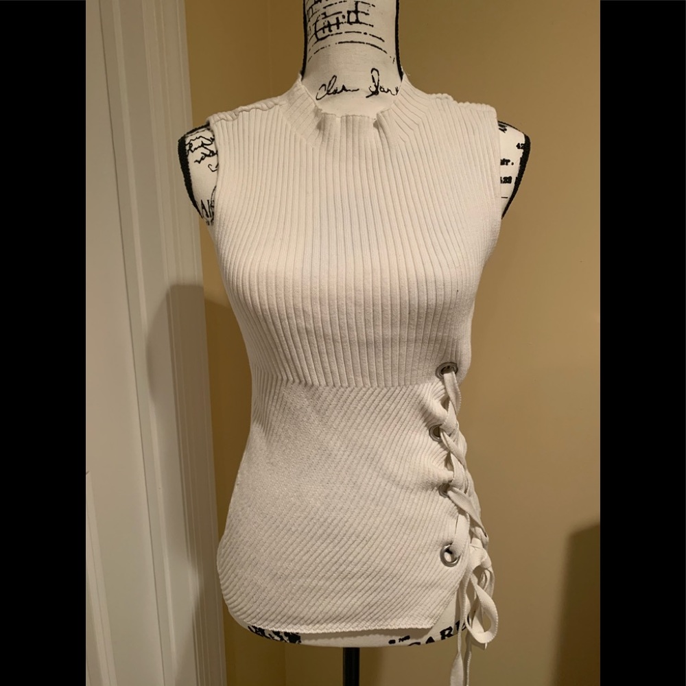 EXPRESS Ribbed Sleeveless Top